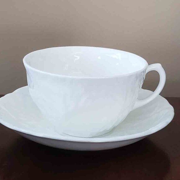 Wedgwood Bone China Country Ware Tea Cup Saucer Cabbage Leaf Pattern White - Picture 2 of 3